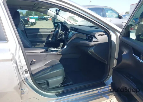 2019 Toyota Camry Se z USA, uszkodzony, nr VIN 4T1B11HK8KU785960